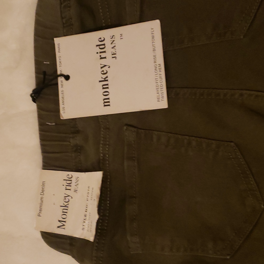 olive green Relaxed fit long rise button fly twisted cuff hem